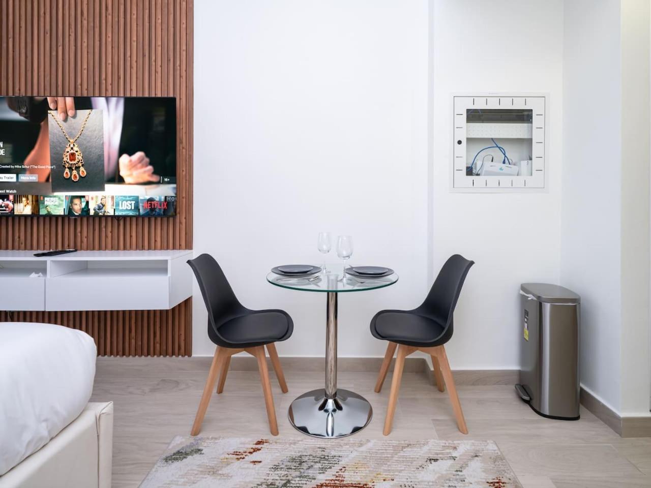 Apartment Sleek In Azizi Riviera Modern And Cozy
