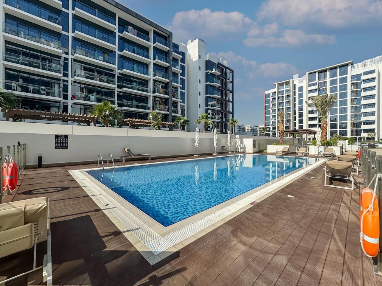 Sleek In Azizi Riviera Modern And Cozy